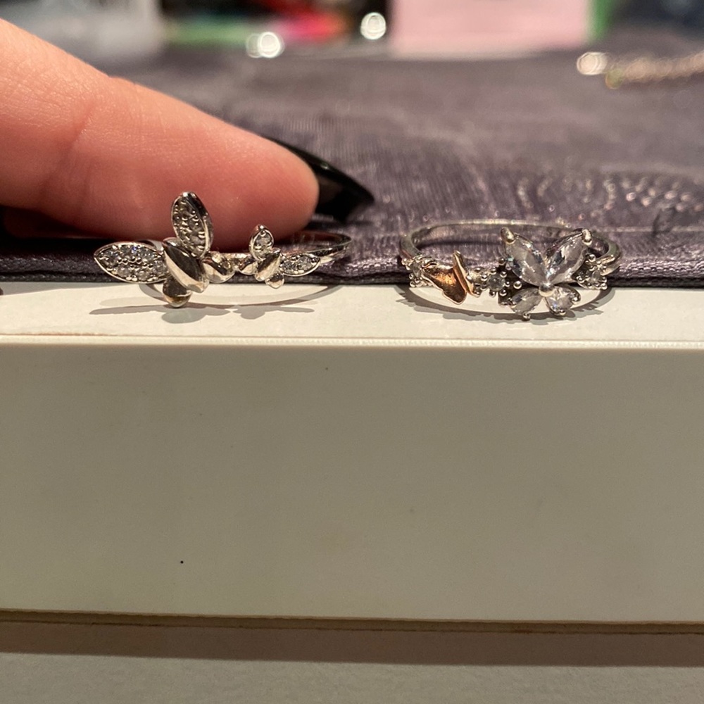 Butterfly rings